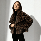 Abrigo femenino de piel con estampado animal Forglows