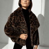 Abrigo femenino de piel con estampado animal Forglows